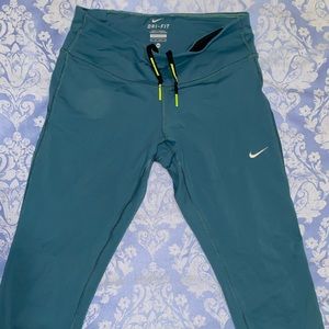 Nike turquoise stretch leggings